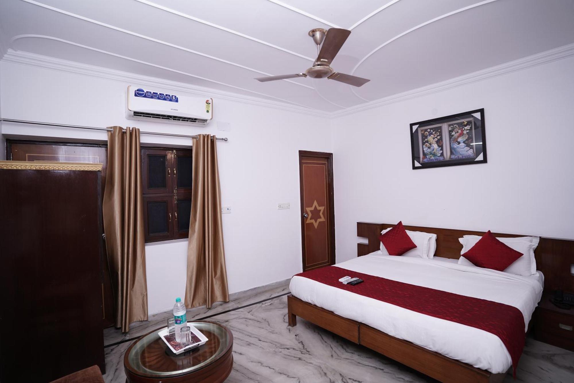 Hotel Lecston @Yashobhoomi Dwarka Sector - 25 Metro Station Dillí Exteriér fotografie
